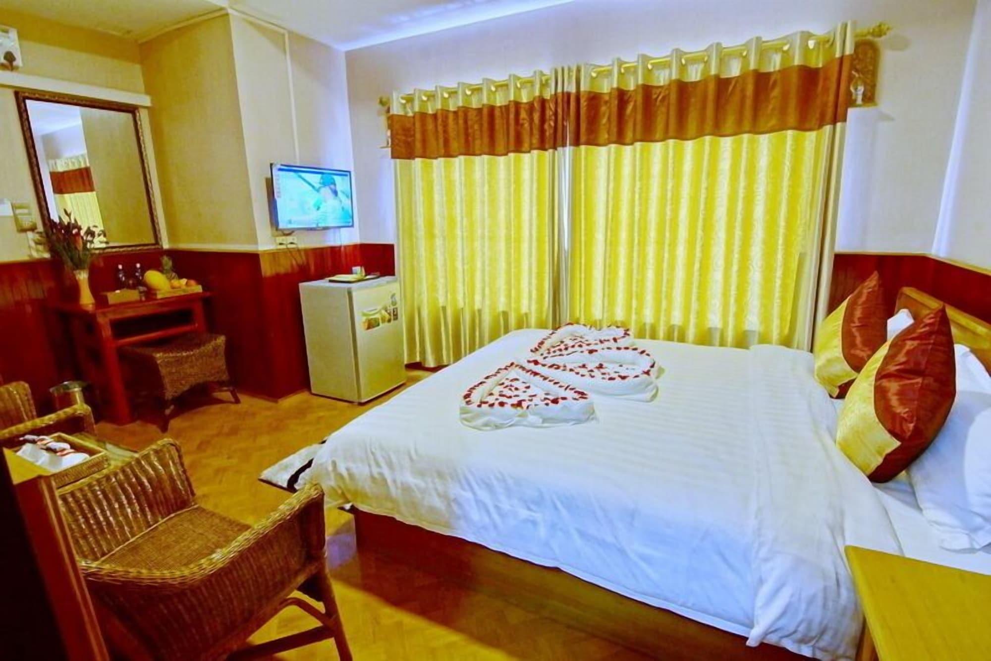 Palace View Hotel Mandalay Exterior photo