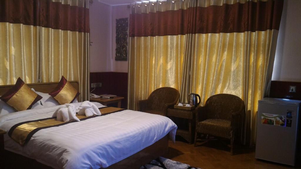 Palace View Hotel Mandalay Exterior photo