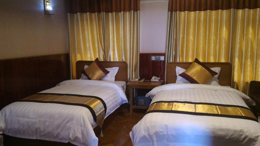 Palace View Hotel Mandalay Exterior photo