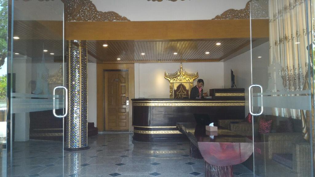 Palace View Hotel Mandalay Exterior photo