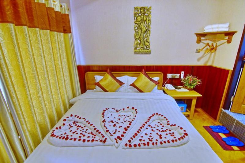Palace View Hotel Mandalay Exterior photo